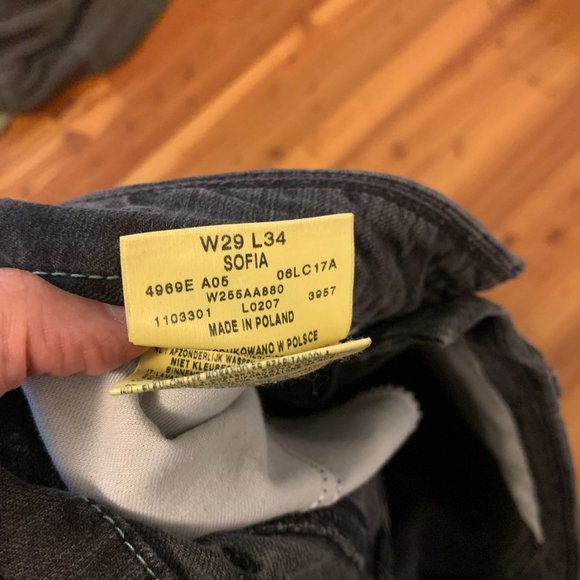 Wrangler Sofia Hip Hugging Straight Leg Jeans - Picture 3 of 6